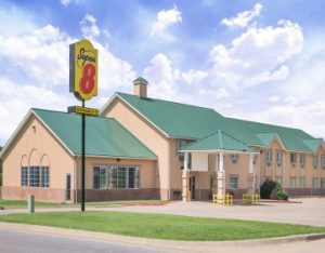 Super 8, Winfield, KS — Saved 30%