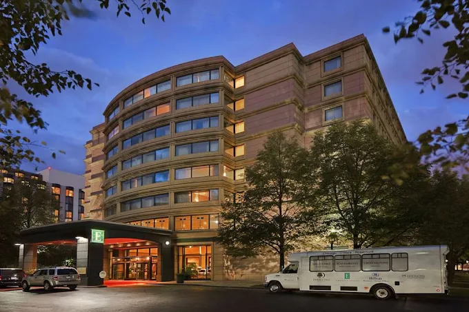 Embassy Suites 5520 River Rd — Saved 11%